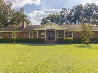 Foreclosed Home - List 100873850