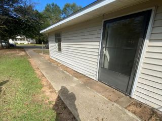 Foreclosed Home - 209 ADDISON ST, 29832