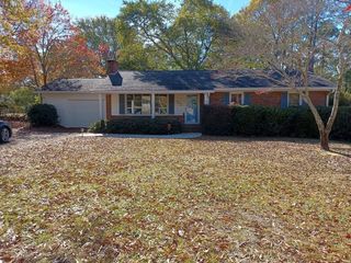 Foreclosed Home - 807 HILLCREST DR, 29832