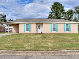 Foreclosed Home - 1003 BEECHDALE DR, 29842