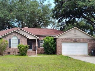 Foreclosed Home - 1007 PINE MARTIN RD, 29902
