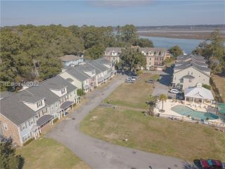 Foreclosed Home - 100 BATTERY CREEK CLUB DR, 29902