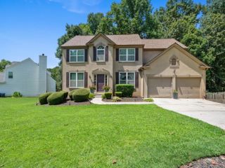 Foreclosed Home - 5670 OXBOROUGH WAY, 30005