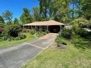 Foreclosed Home - 1267 WOODLEIGH RD SW, 30008