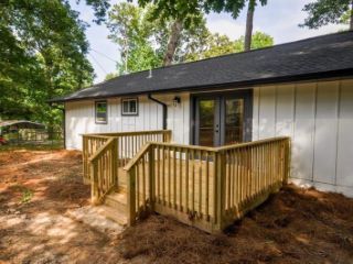 Foreclosed Home - 1961 OAK LEAF CT SW, 30008