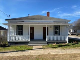 Foreclosed Home - 37 IVY ST, 30014