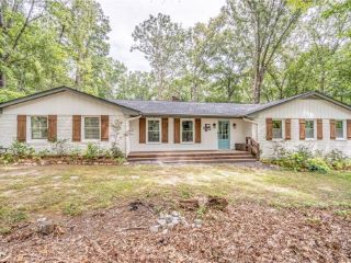 Foreclosed Home - 2546 N CRESTVIEW DR, 30017