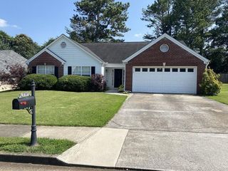 Foreclosed Home - 633 BARTOW DR, 30019