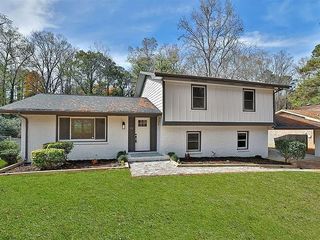 Foreclosed Home - 2211 CHEVY CHASE LN, 30032