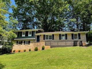 Foreclosed Home - 2204 CHEVY CHASE LN, 30032