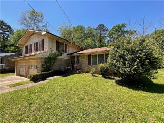 Foreclosed Home - 2187 CHEVY CHASE LN, 30032