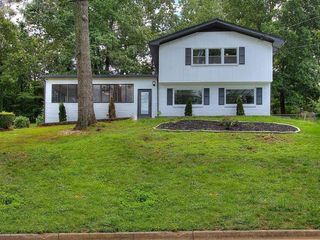 Foreclosed Home - 2266 CHEVY CHASE LN, 30032