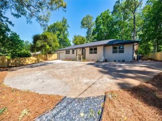 Foreclosed Home - 3154 N DRUID HILLS RD, 30033