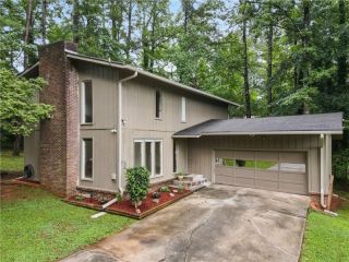 Foreclosed Home - 3220 HUNTWOOD DR, 30034