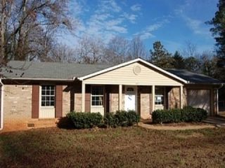 Foreclosed Home - 211 PINE FOREST DR, 30040