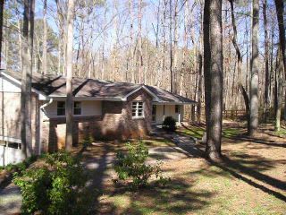 Foreclosed Home - 6417 VALLEY STREAM CT, 30040