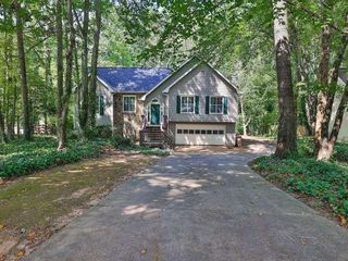 Foreclosed Home - 6025 ROLLING OAKS LN, 30040