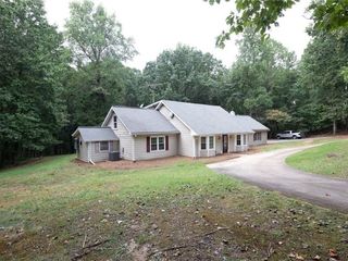 Foreclosed Home - 7450 WILLIAMSBERG DR, 30041