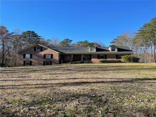 Foreclosed Home - 1955 OLD FOUNTAIN RD, 30043