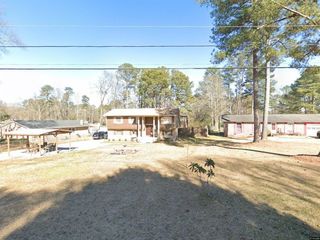 Foreclosed Home - 236 VALLEY RD, 30044