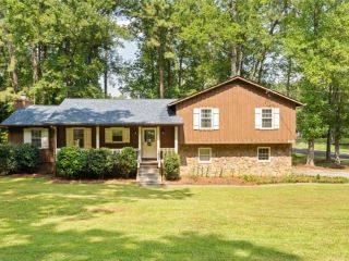 Foreclosed Home - 205 MIRANDY WAY, 30044