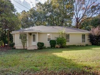 Foreclosed Home - 269 N CHESTNUT ST, 30046