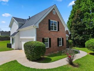 Foreclosed Home - 1425 ROSE POINTE DR, 30052