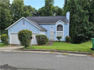 Foreclosed Home - 5504 DOWNS WAY, 30058