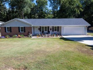 Foreclosed Home - 2136 WINDSOR DR, 30078