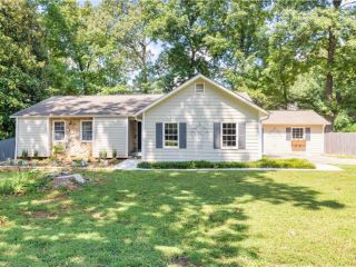 Foreclosed Home - 1038 OLDE HINGE WAY, 30078