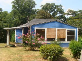 Foreclosed Home - 3358 LAWRENCE ST, 30079