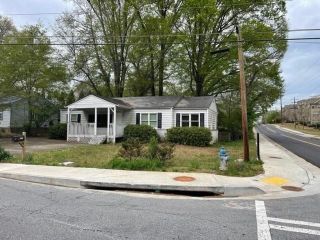 Foreclosed Home - 2560 HIGHLAND AVE SE, 30080