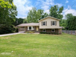 Foreclosed Home - 3308 CREEK VALLEY DR SE, 30082