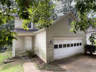 Foreclosed Home - 1143 RED OAK CV, 30084