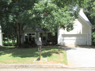 Foreclosed Home - 1632 Linksview Way, 30088