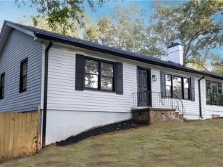 Foreclosed Home - 1618 S HAIRSTON RD, 30088
