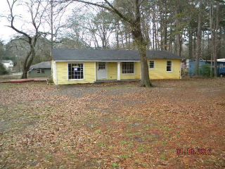 Foreclosed Home - 5831 Mac Dr, 30093