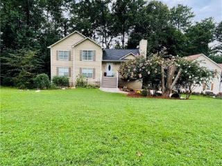 Foreclosed Home - 511 QUEENSBURY WAY, 30102