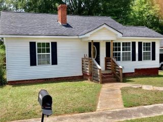 Foreclosed Home - 4 PINE ST, 30104