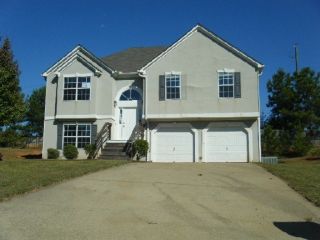 Foreclosed Home - 3845 MERRYWEATHER TRL, 30106