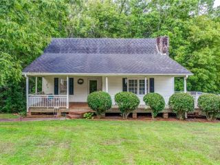 Foreclosed Home - 1968 COKERS CHAPEL RD, 30107