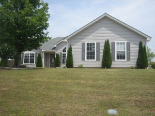Foreclosed Home - 127 LEGEND CREEK DR, 30114