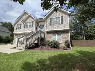 Foreclosed Home - 138 CREEKWOOD DR, 30116