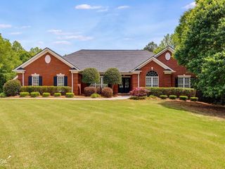 Foreclosed Home - 995 OAK MOUNTAIN RD, 30116