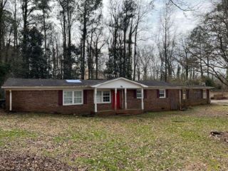 Foreclosed Home - 85 N GREENWOOD DR, 30117