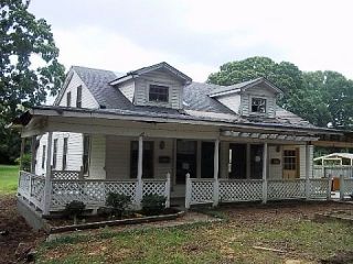Foreclosed Home - 233 N ERWIN ST, 30120