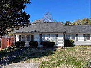 Foreclosed Home - 34 EMBER WAY, 30120