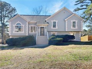 Foreclosed Home - 17 BRAMBLEWOOD PT SW, 30120