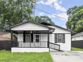 Foreclosed Home - 8 COLLINS ST, 30120