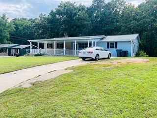 Foreclosed Home - 8991 MEADOW DR, 30122
